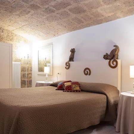 Casa Vera בית הארחה 4*